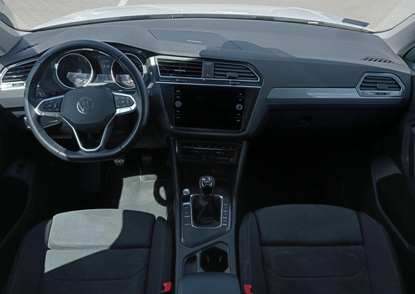 Volkswagen Tiguan cena 104900 przebieg: 82770, rok produkcji 2020 z Buk małe 529